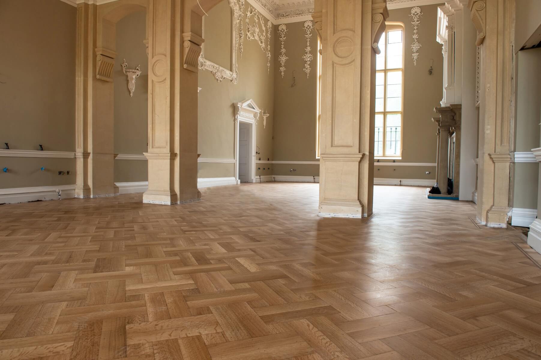 Barrington Hall002